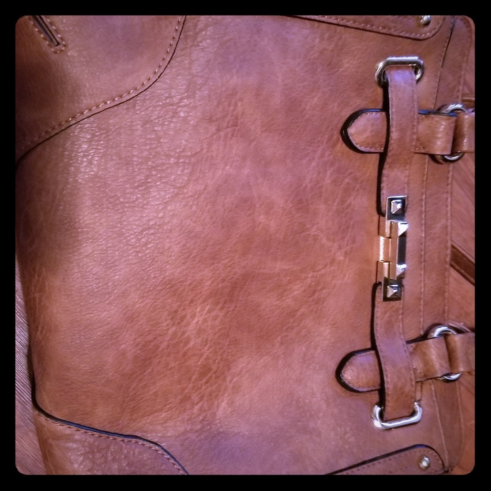 Brown faux leather purse